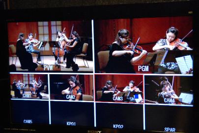 APICurtisMultiscreen